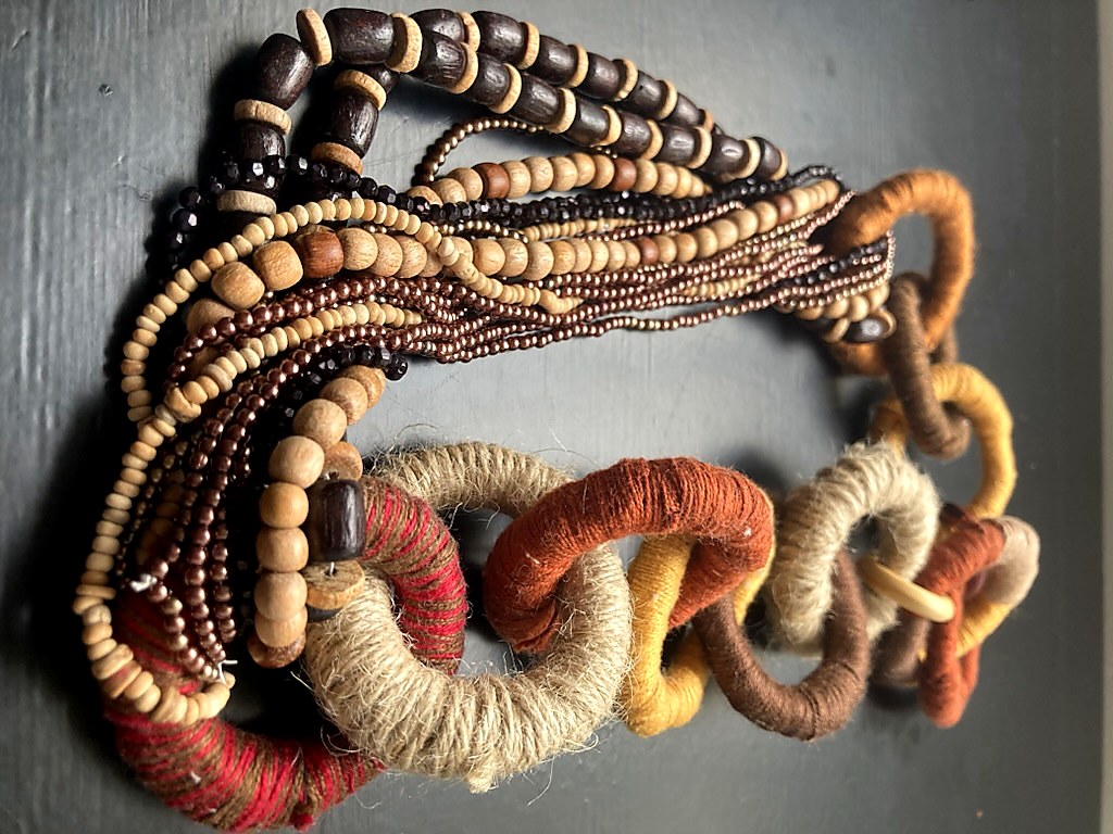 Colar de mesa 3